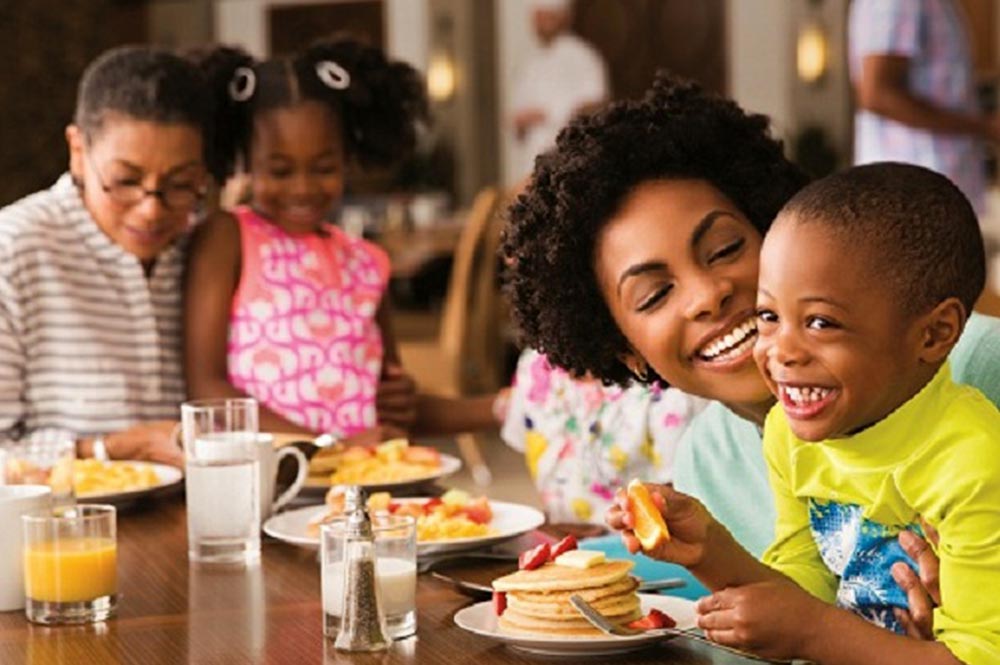 Hilton Atlanta Dining Southern Elements Family Breakfast
